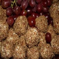 Cheese wrapped grapes_image