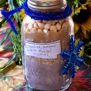 Oatmeal Chocolate With White Morsels in a Jar Mix image