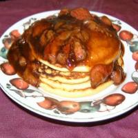 Polenta Pancakes With Warm Berry Sauce_image