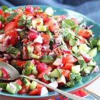 Crunchy radish & tomato salad image