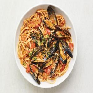 Spaghetti Alla Vodka with Mussels_image
