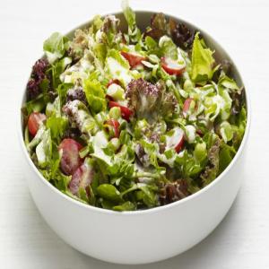 Greens with Buttermilk Dressing_image