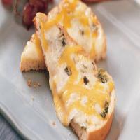 Grilled Double-Cheese and Herb Bread_image
