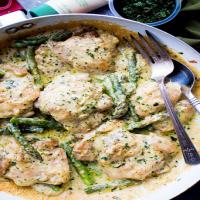 Creamy Garlic-Basil Chicken with Asparagus Recipe - (4.3/5) image