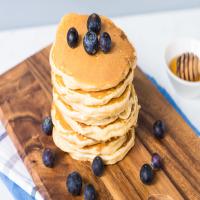 Easy Fluffy Pancakes_image