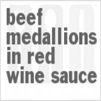 Beef Medallions In Red Wine Sauce_image