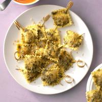 Skewered Ravioli with Creamy Tomato Dipping Sauce_image