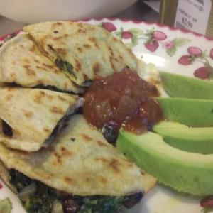 Spinach and Black Bean Quesadillas_image
