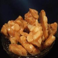 Buttery Macadamia Nut Brittle image
