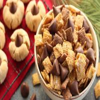 Gluten-Free Peanut Butter Blossom Cookie Chex™ Party Mix image