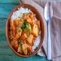 Slow Cooker Chicken Massaman Curry_image