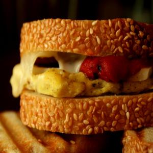 Red Pepper, Egg and Provolone Panini_image