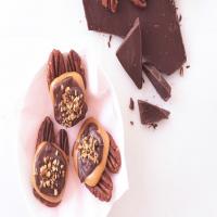 Chocolate-Caramel Pecan Clusters image