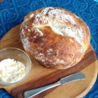 No-Knead Dutch Oven Bread_image