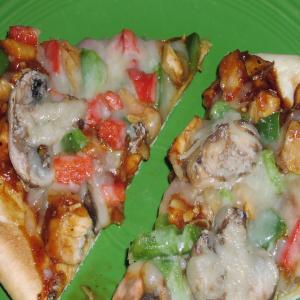 Low Fat Barbecue Chicken Pizza image