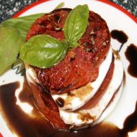 Roasted Tomato and Mozzarella Salad With Balsamic Reduction_image