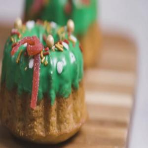 Mini Spiced Bundt Cake Wreaths_image