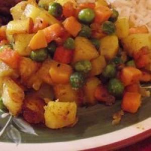 Indian Carrots, Peas and Potatoes_image