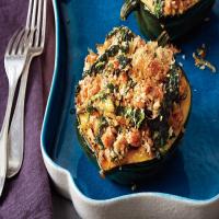 Acorn Squash with Kale and Sausage_image