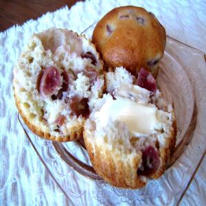 Bli's Grape Muffins image