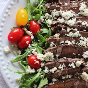 Sirloin Steak and Arugula Salad_image