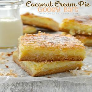 Coconut Cream Pie Gooey Bars_image