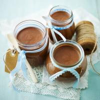 Home-made chocolate hazelnut spread_image