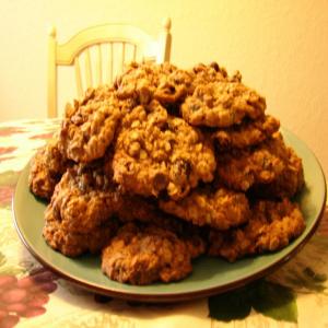 Oatmeal Craisins Dark Chocolate Chip Cookies_image