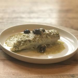 Pesto Chicken Casserole with Feta Cheese and Olives_image