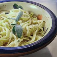 Buttered Noodles With Fresh Sage_image