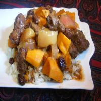 Beef Curry With Apples and Raisins_image