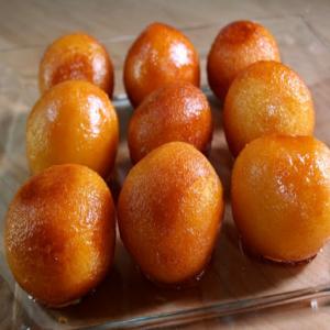 Indian Doughnuts: Gulab Jabun Recipe - (4.4/5)_image