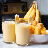 Easy Mango Banana Smoothie_image