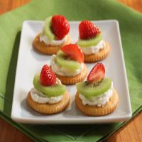 PHILADELPHIA and Fruit-Topped Crackers image