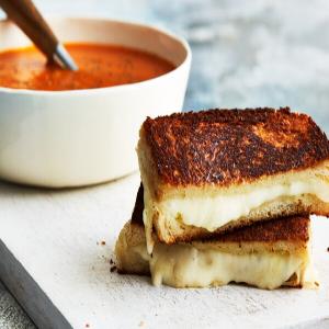 Quick Tomato Soup With Grilled Cheese image