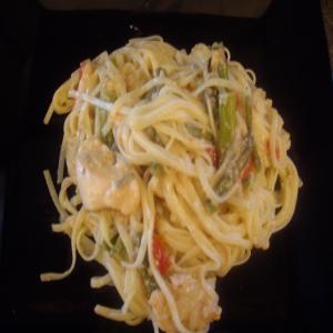 Pasta With Chicken and Asparagus image
