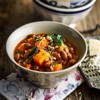Italian borlotti bean, pumpkin & farro soup image