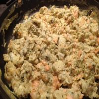Scrambled Eggs with Salmon and Pesto_image