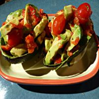 Avocado With Bell Pepper and Tomatoes_image