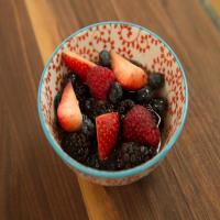 Berries with Limoncello and Basil_image