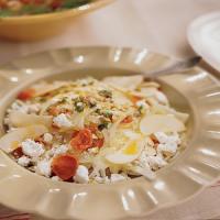 Fennel-and-Apple Salad with Goat Cheese_image
