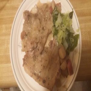 Tender Pork Chops in Gravy_image