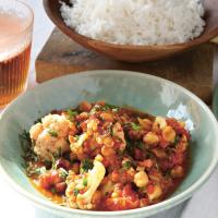 Cauliflower and Chickpea Curry image