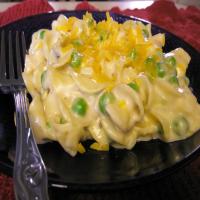 Creamy Chicken and Peas Noodle Toss_image