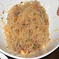 Spicy Glass Noodles With Crispy Pork (Yum Woon Sen)_image