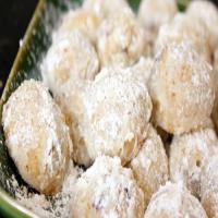 Sugar's Browned-Butter Pecan Balls image
