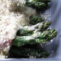 Cheesy Asparagus And Ham image