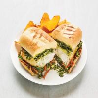 Grilled Fish Sandwiches with Cilantro Chutney_image