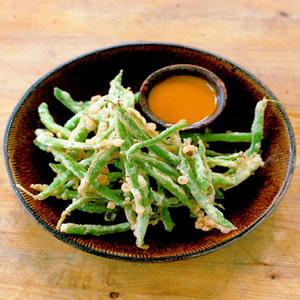 Fried Green Beans with Sweet Hot Mustard_image