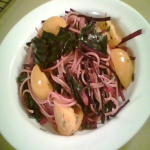 Wheat Pasta With Sauteed Beet Greens and Tomatoes_image
